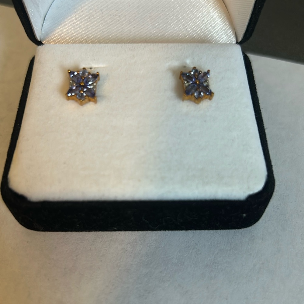 Tanzanite Gold Flower Stud Earrings